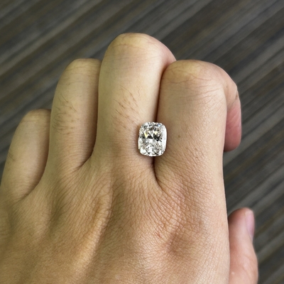 kupować 3.01ct VS2 G Lab Grown Diamond Cushion Cut do produkcji biżuterii online manufacture