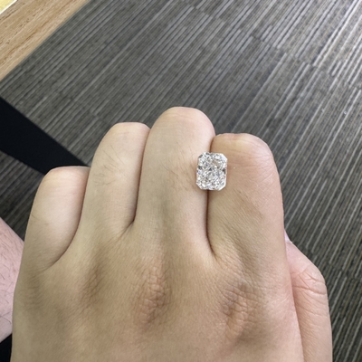 kupować 3.7 Karat Radiant Lab Dorosły Diament CVD F VS2 2VG N IGI OEM ODM online manufacture