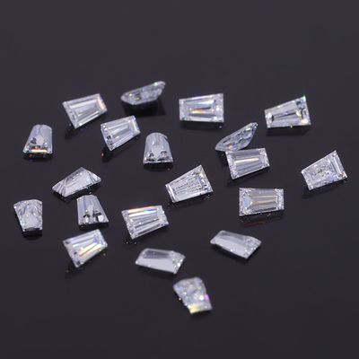 Luźne diamenty stworzone w laboratorium HPHT 2,6-3,1 do 1,0-3,7 mm Biały kształt trapezoidalny Trapezoidalny cięcie
